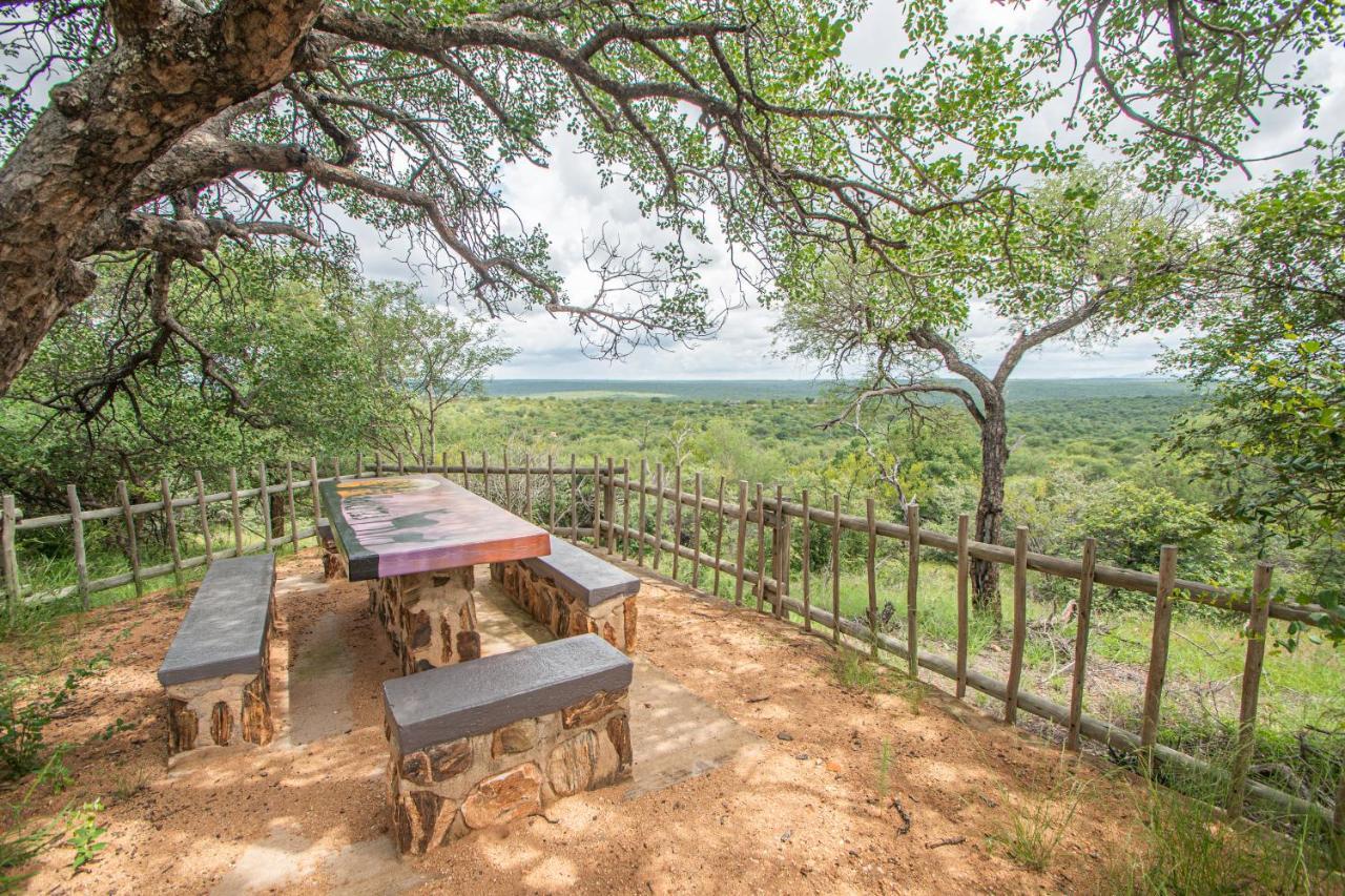 Mountain View Safari Lodge Ходспруит Екстериор снимка
