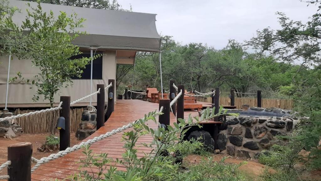 Mountain View Safari Lodge Ходспруит Екстериор снимка